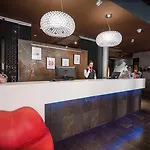 프티 팰리스 뮤지엄 4*