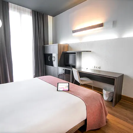 Hotel Petit Palace Museum 4*