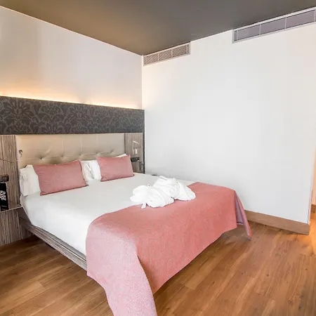 Hotel Petit Palace Museum