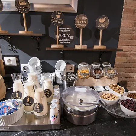 Petit Palace Museum 4*