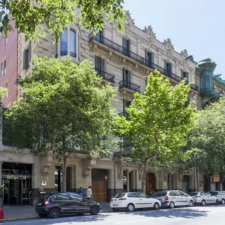 Hotel Petit Palace Museum 4*