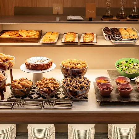 Hotel Petit Palace Museum 4*
