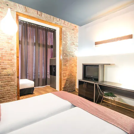 Petit Palace Museum 4*