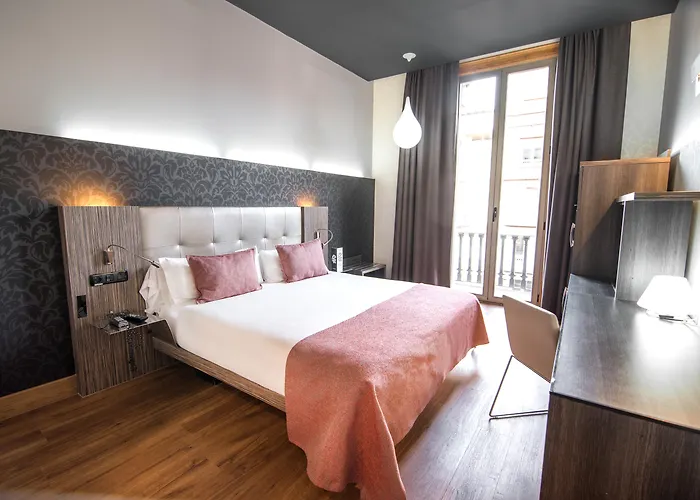 Petit Palace Museum 4*