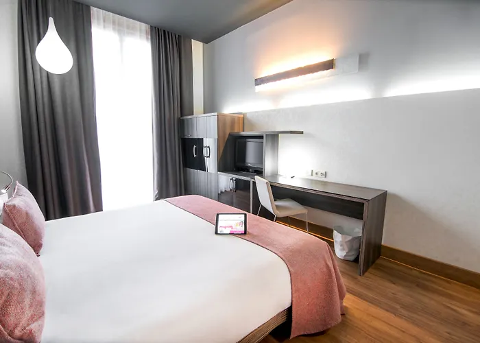 Hotel Petit Palace Museum 4*