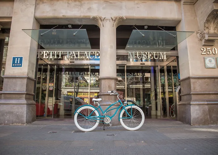 Petit Palace Museum Hotel 4*